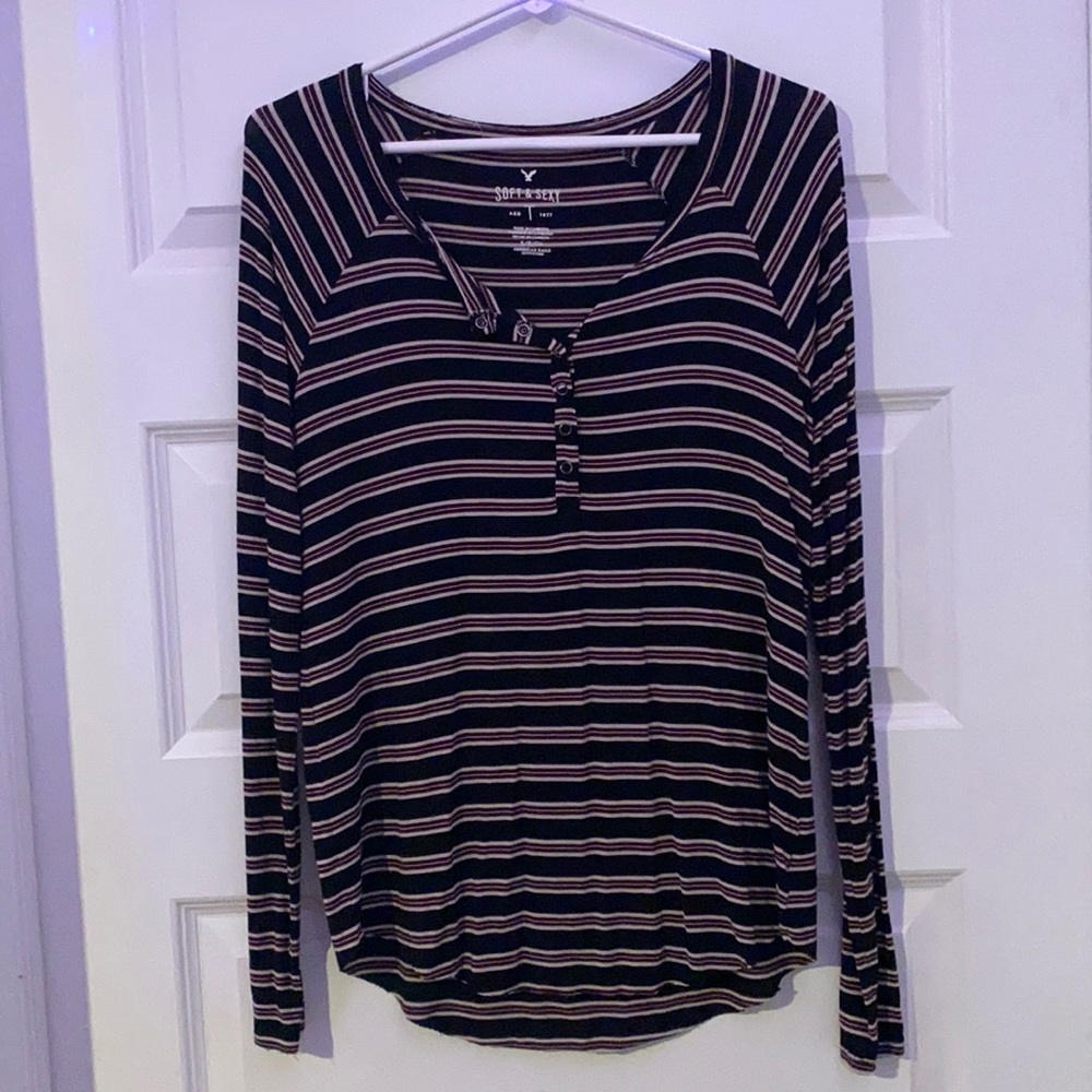 American Eagle Soft and Sexy Long Sleeve Shirt